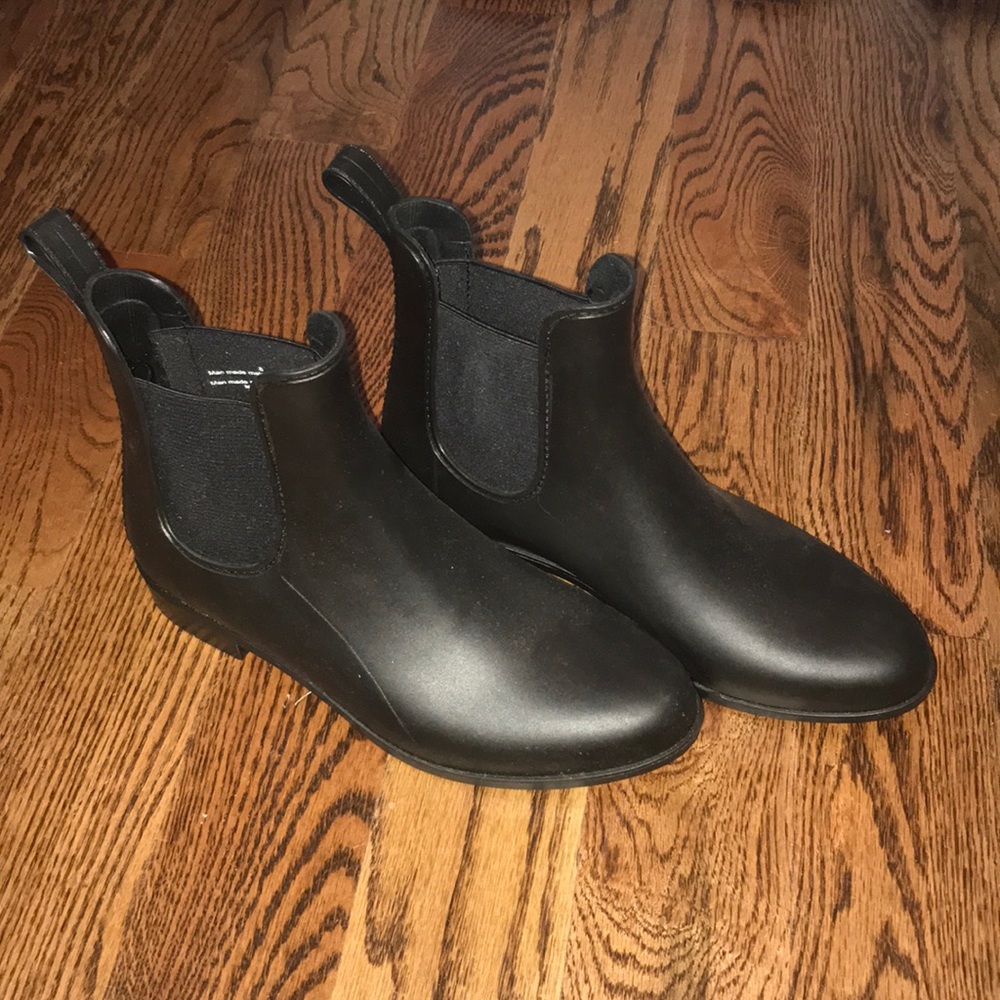 CHELSEA RAIN BOOTS